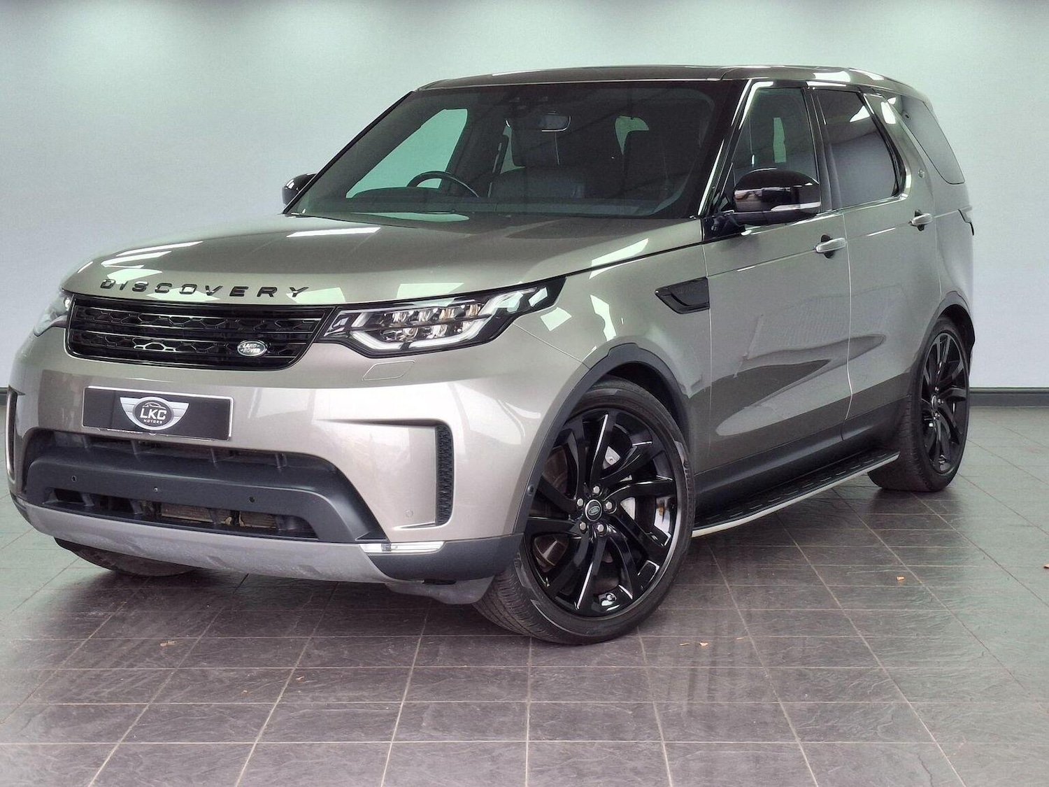 Used Land Rover Discovery 2019 for sale - 76369294: Photo 51