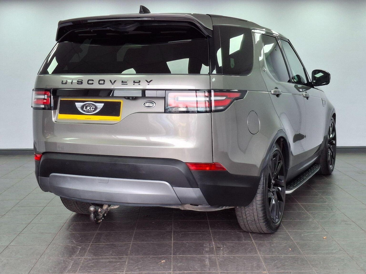 Used Land Rover Discovery 2019 for sale - 76369294: Photo 54