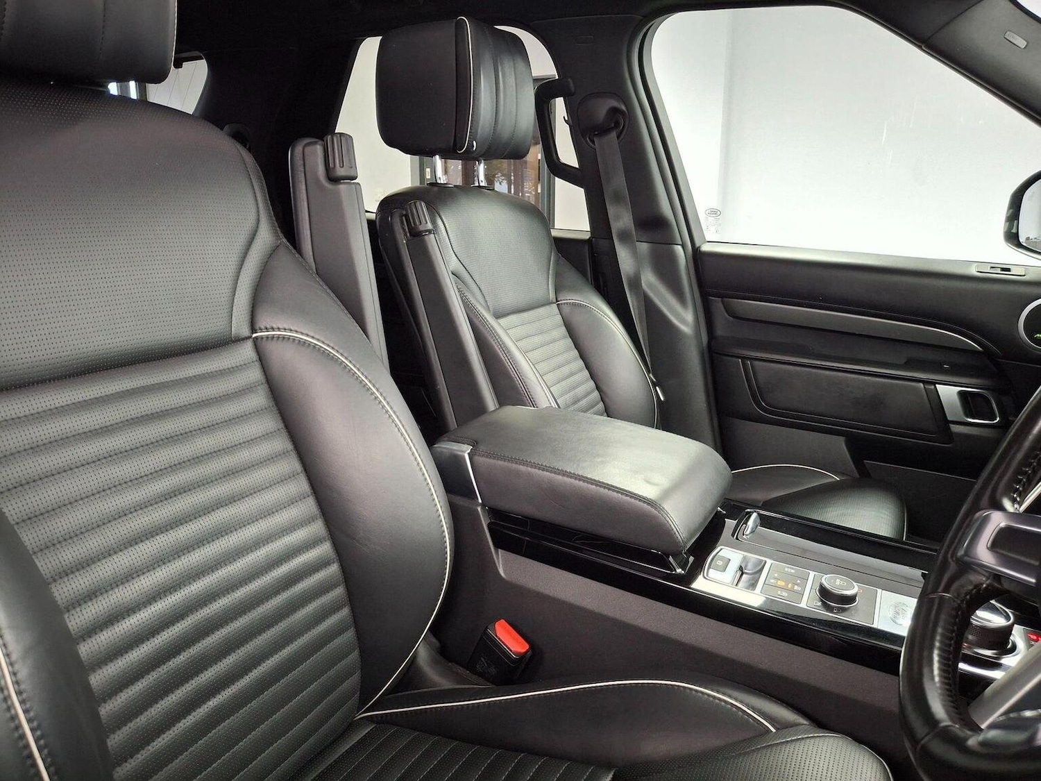 Used Land Rover Discovery 2019 for sale - 76369294: Photo 6