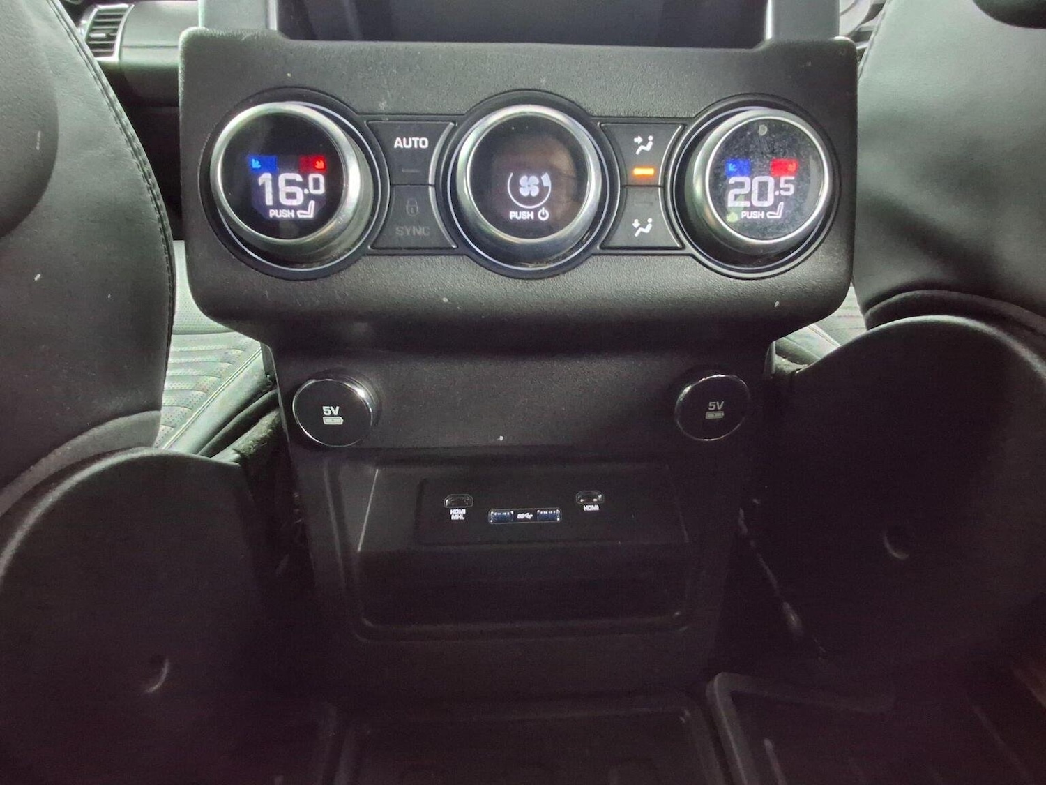 Used Land Rover Discovery 2019 for sale - 76369294: Photo 60