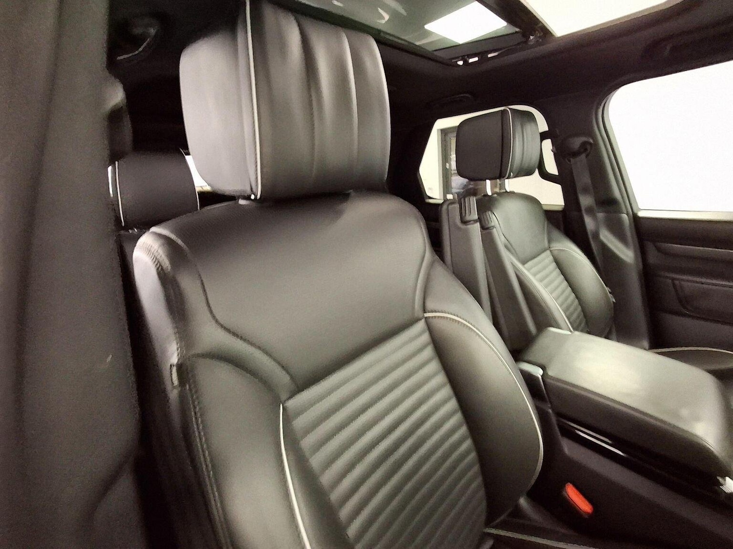Used Land Rover Discovery 2019 for sale - 76369294: Photo 62