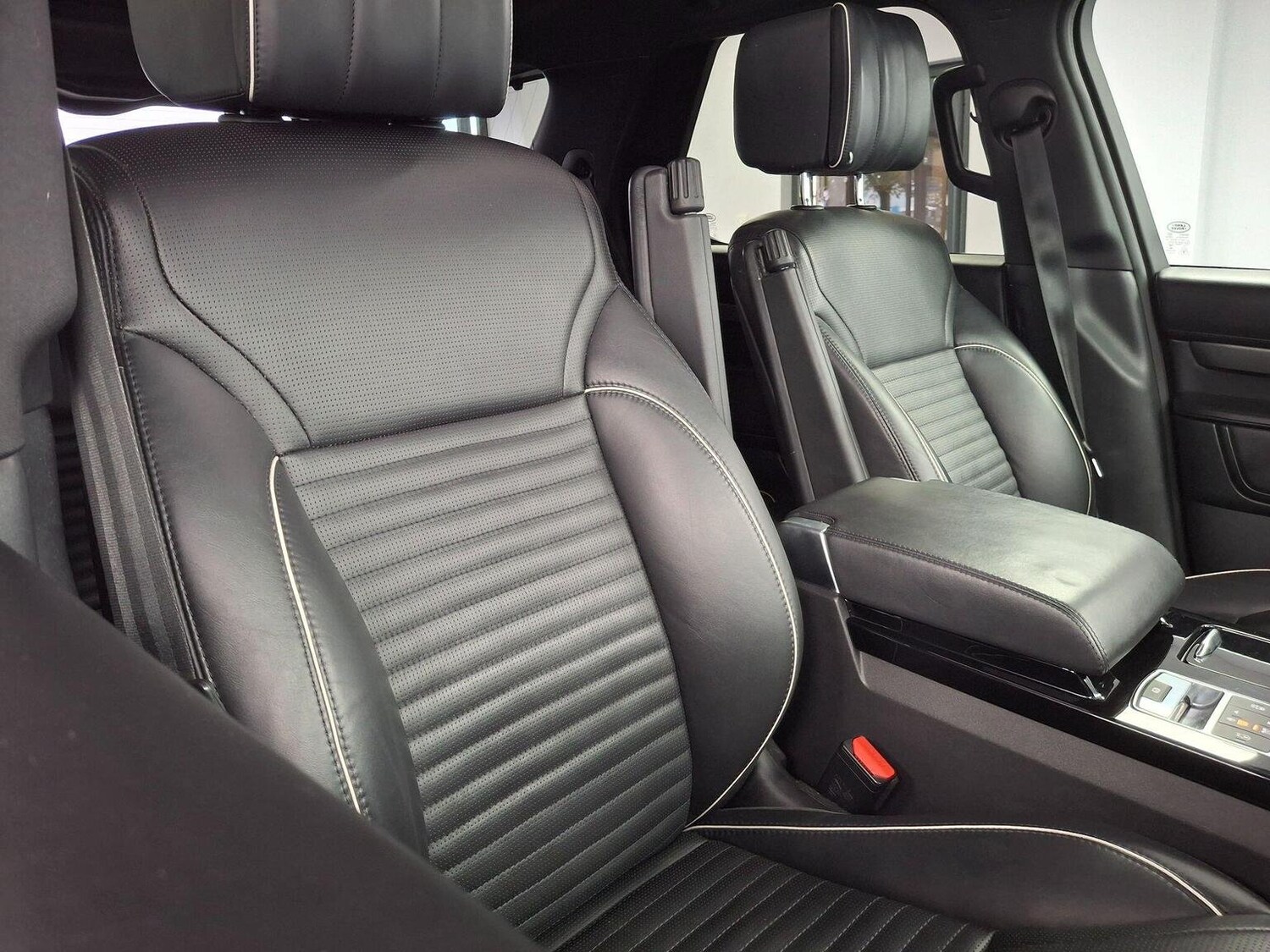 Used Land Rover Discovery 2019 for sale - 76369294: Photo 81