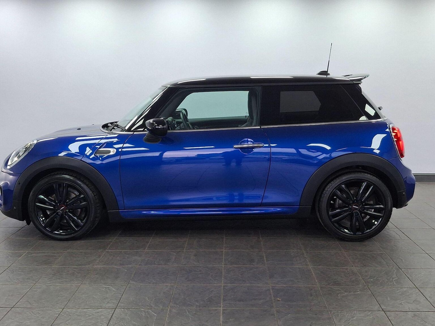 Used MINI Hatch 2020 for sale - 77536062: Photo 11