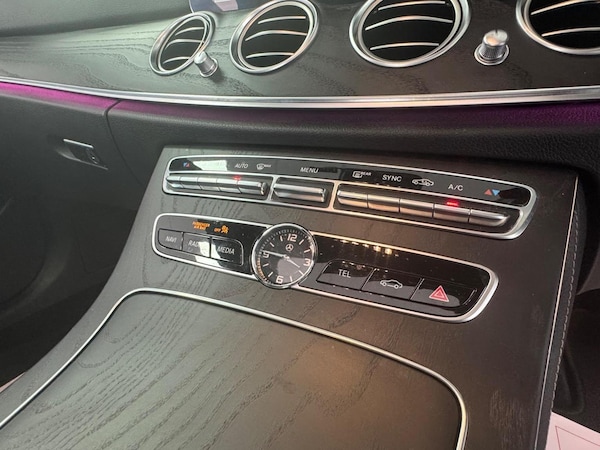 Used Mercedes-Benz E-Class 2020 for sale - 75202535: Photo 32