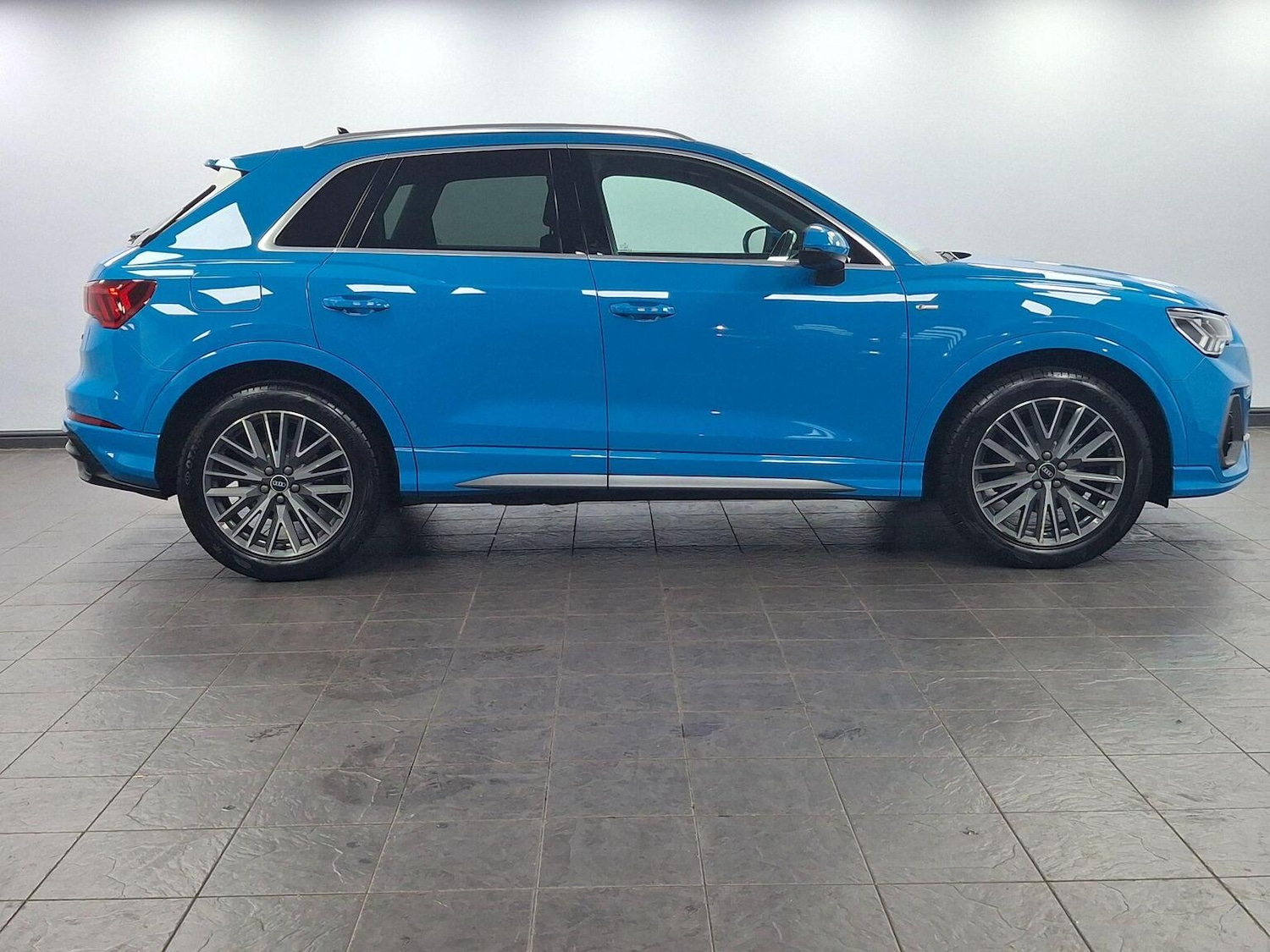 Used Audi Q3 2020 for sale - 76510800: Photo 10