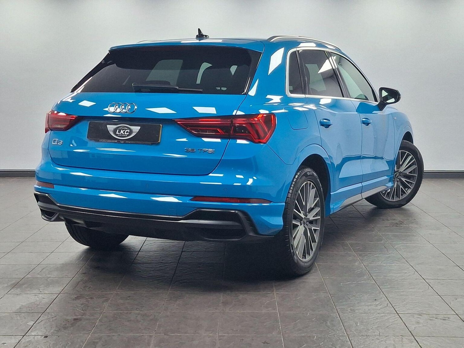 Used Audi Q3 2020 for sale - 76510800: Photo 25