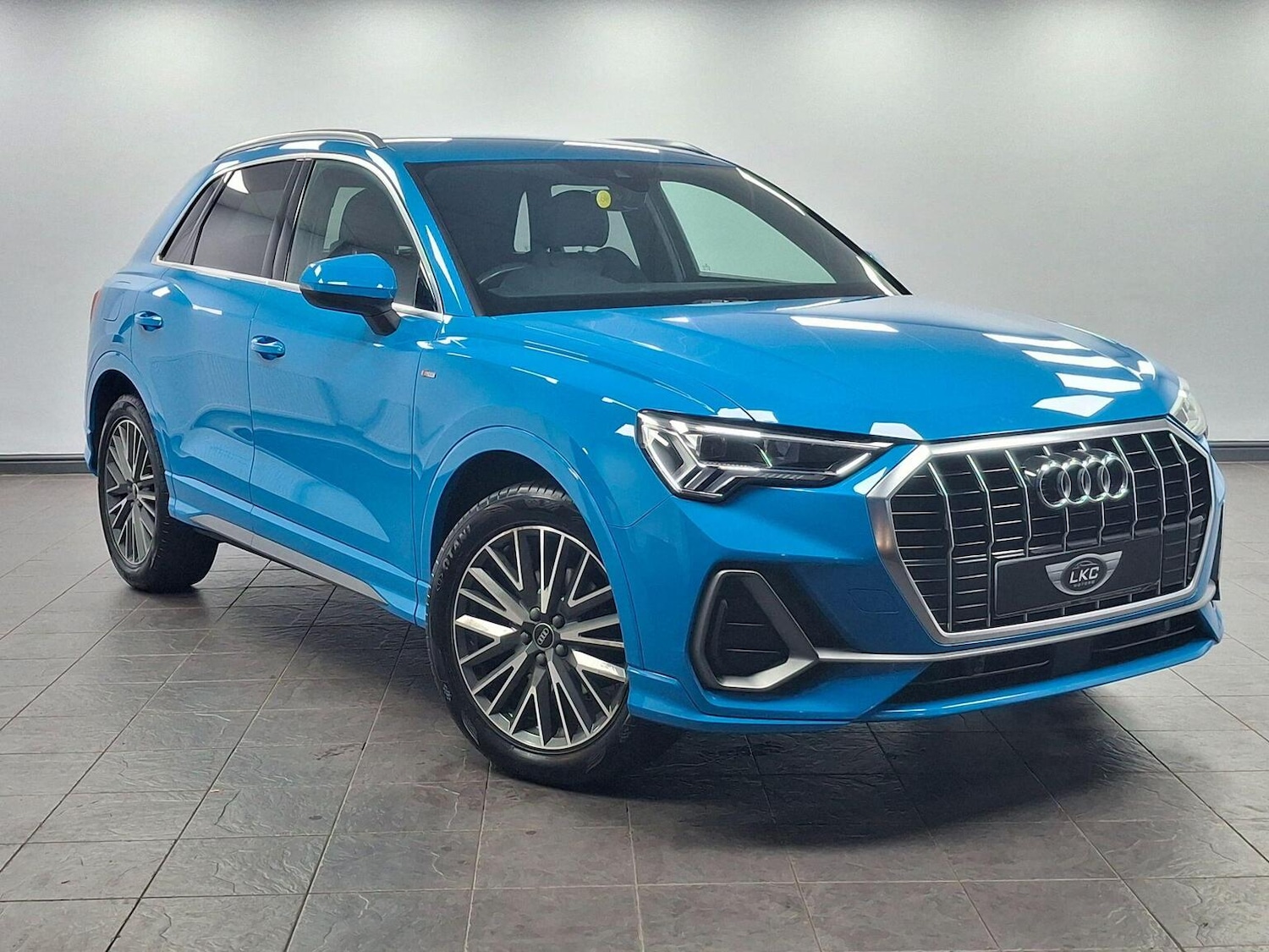 Used Audi Q3 2020 for sale - 76510800: Photo 28