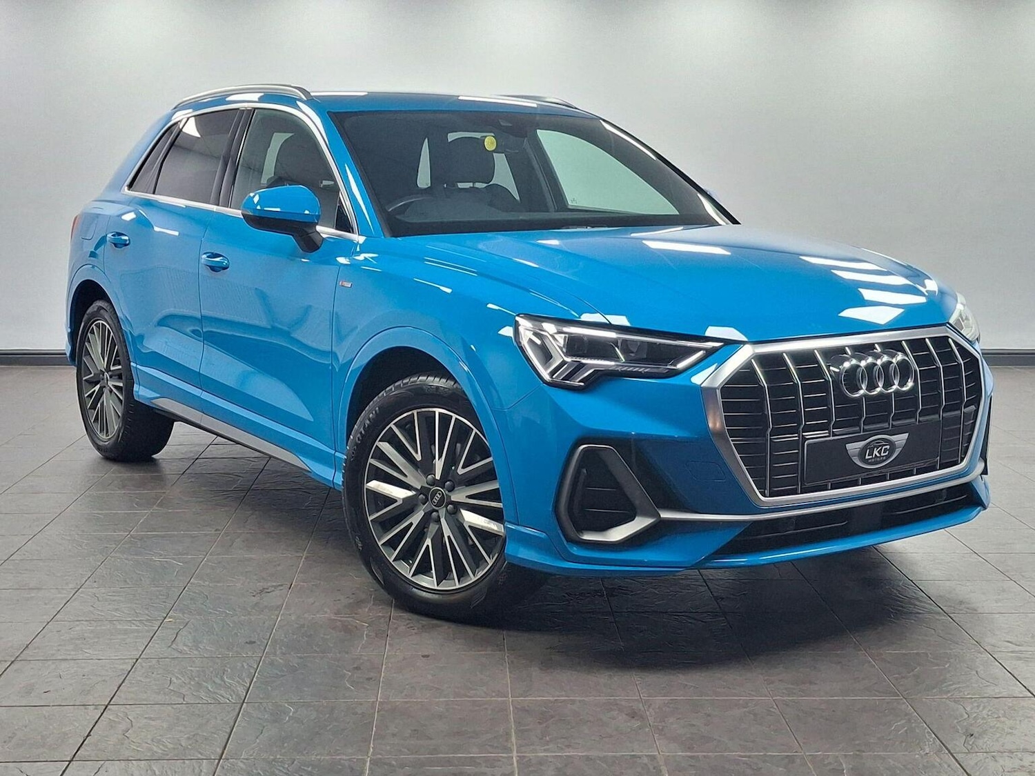 Used Audi Q3 2020 for sale - 76510800: Photo 30