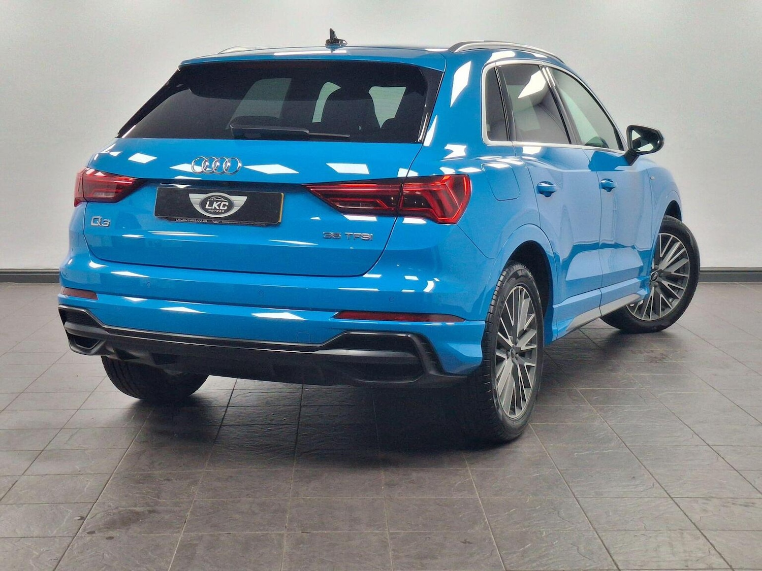 Used Audi Q3 2020 for sale - 76510800: Photo 31