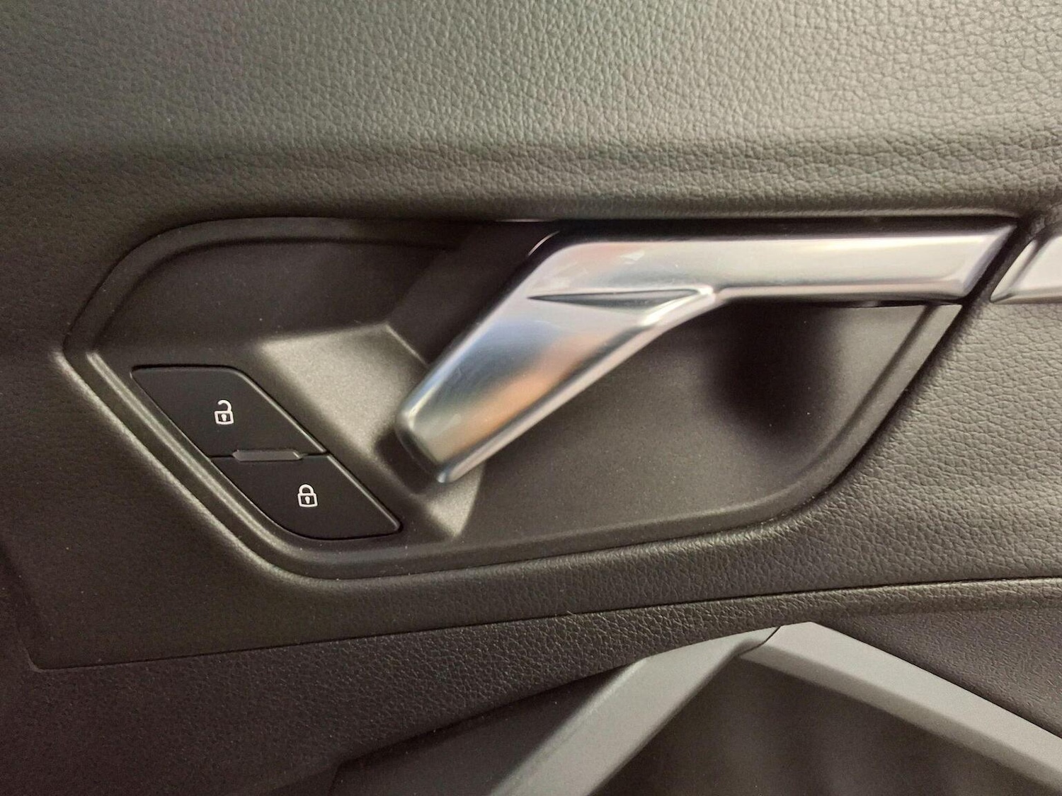 Used Audi Q3 2020 for sale - 76510800: Photo 33