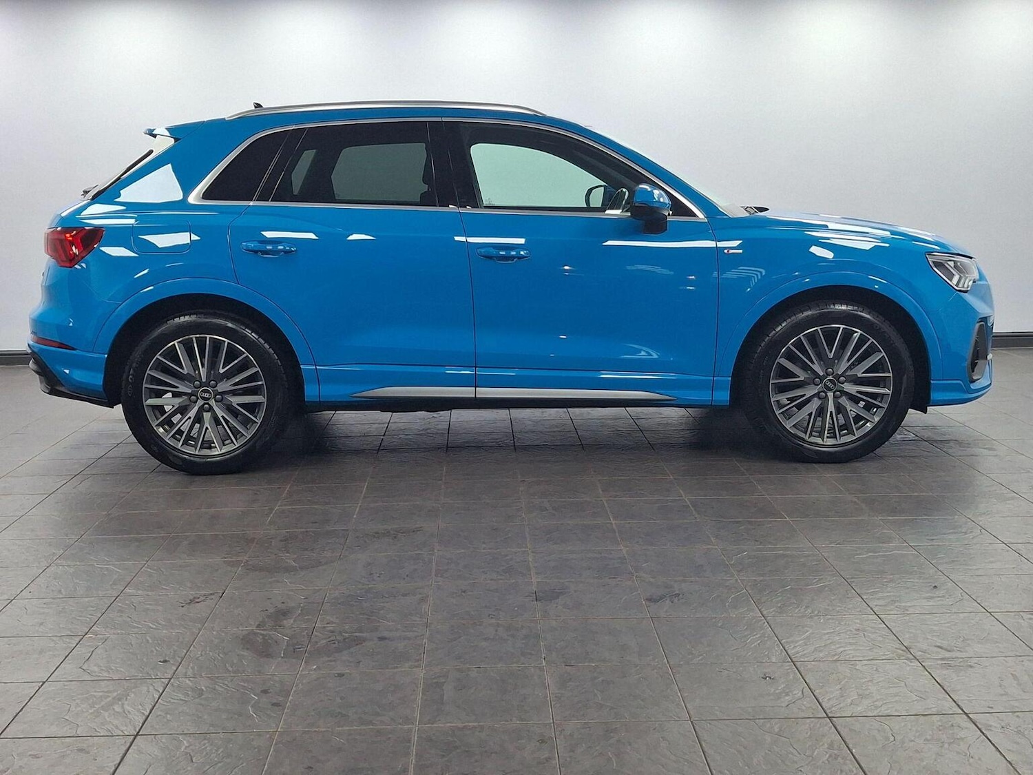 Used Audi Q3 2020 for sale - 76510800: Photo 40