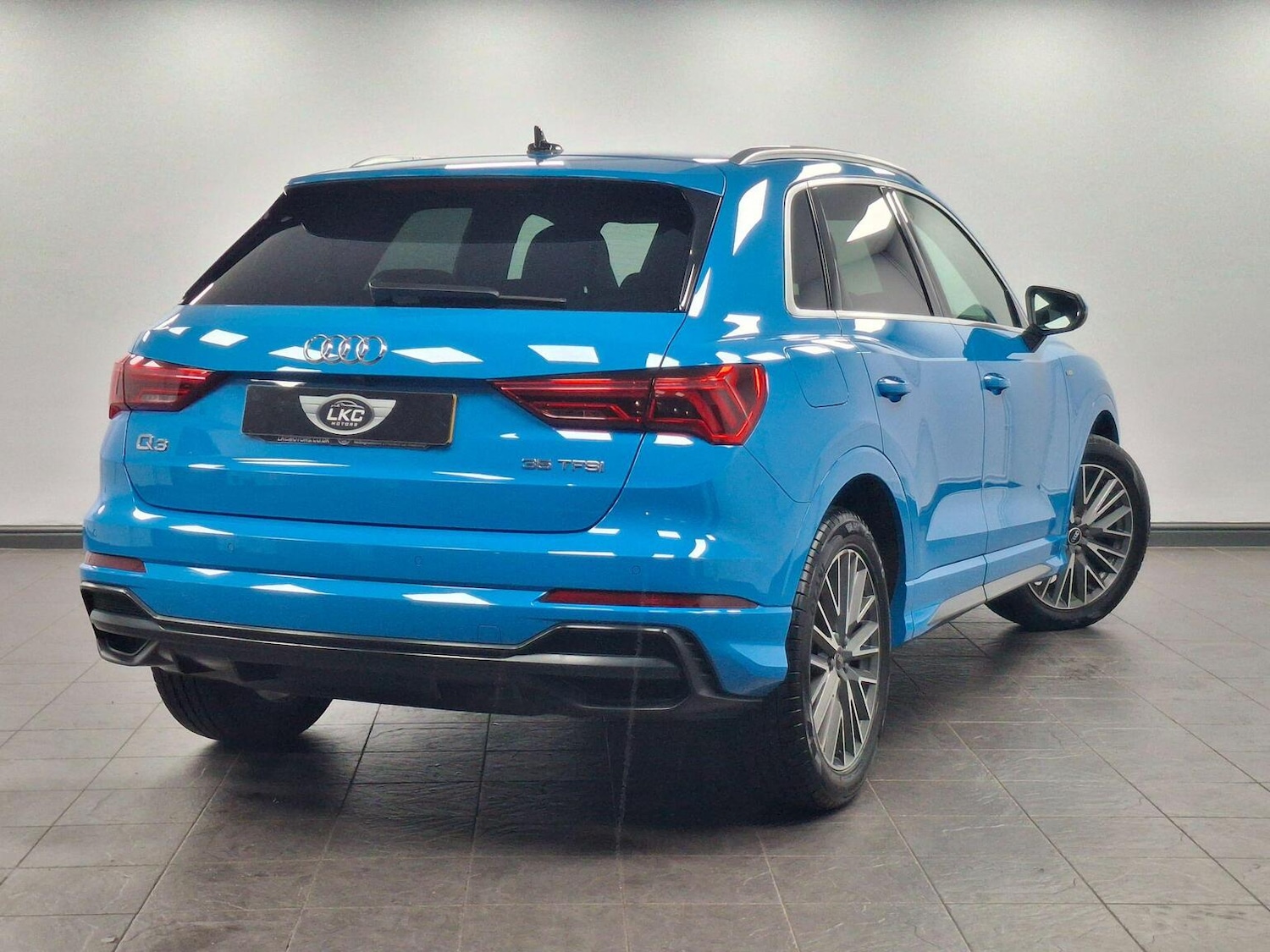 Used Audi Q3 2020 for sale - 76510800: Photo 41