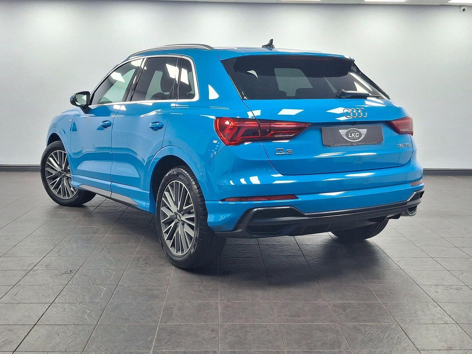 Used Audi Q3 2020 for sale - 76510800: Photo 43