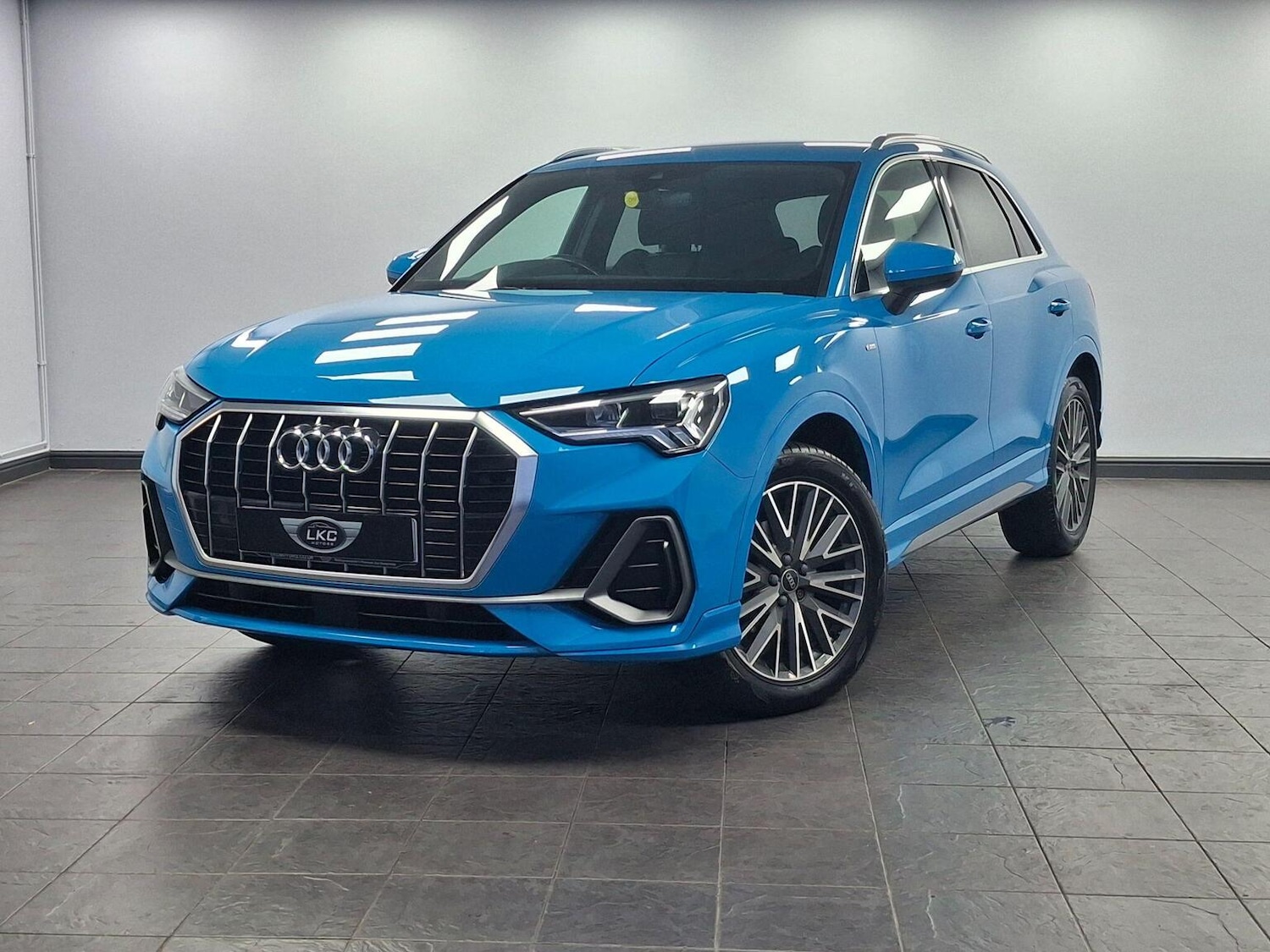 Used Audi Q3 2020 for sale - 76510800: Photo 56