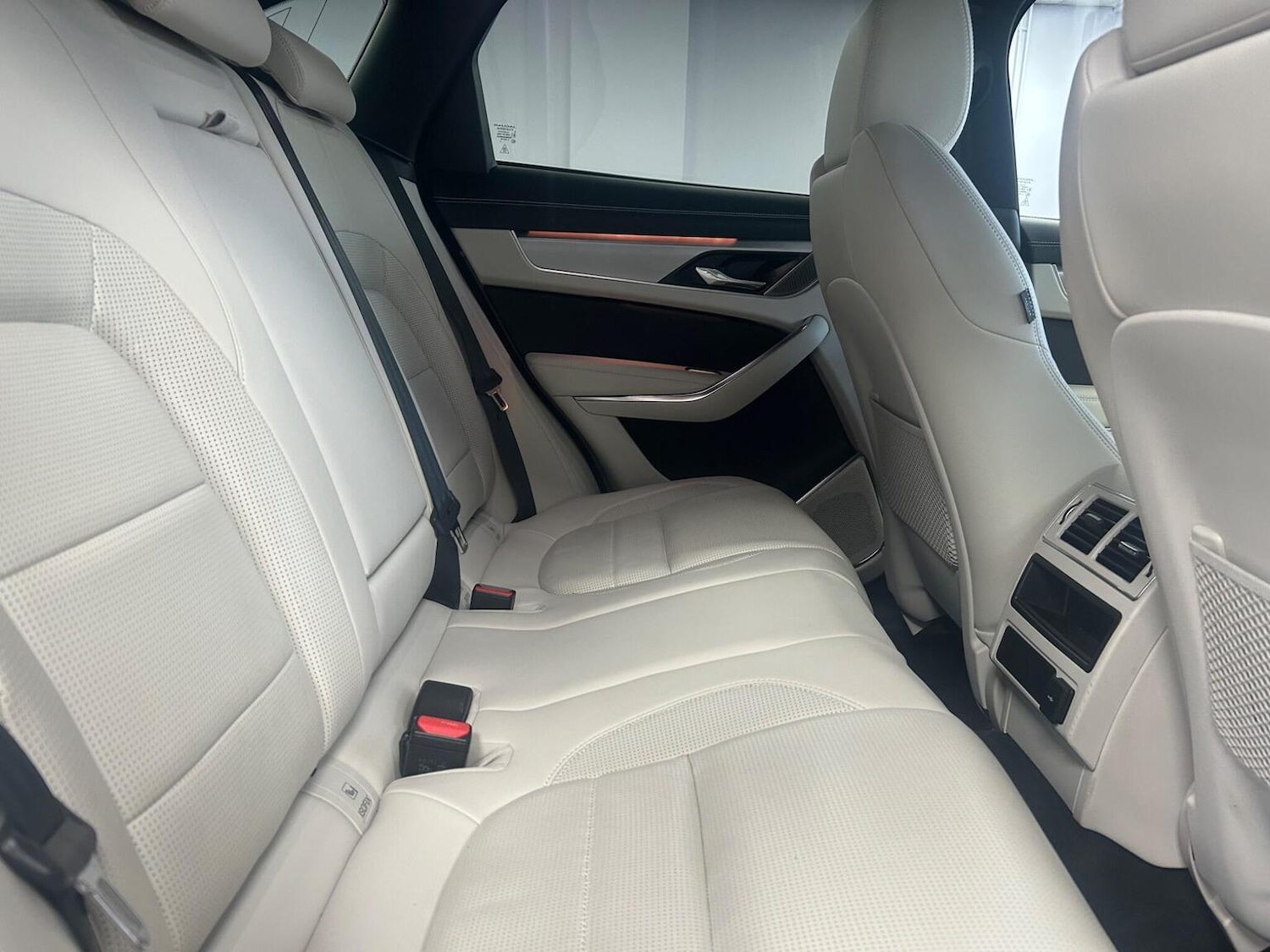 Used Jaguar F-Pace 2022 for sale - 76974389: Photo 14