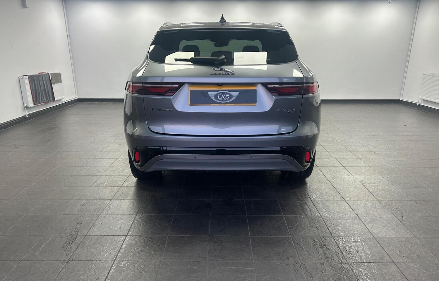 Used Jaguar F-Pace 2022 for sale - 76974389: Photo 6