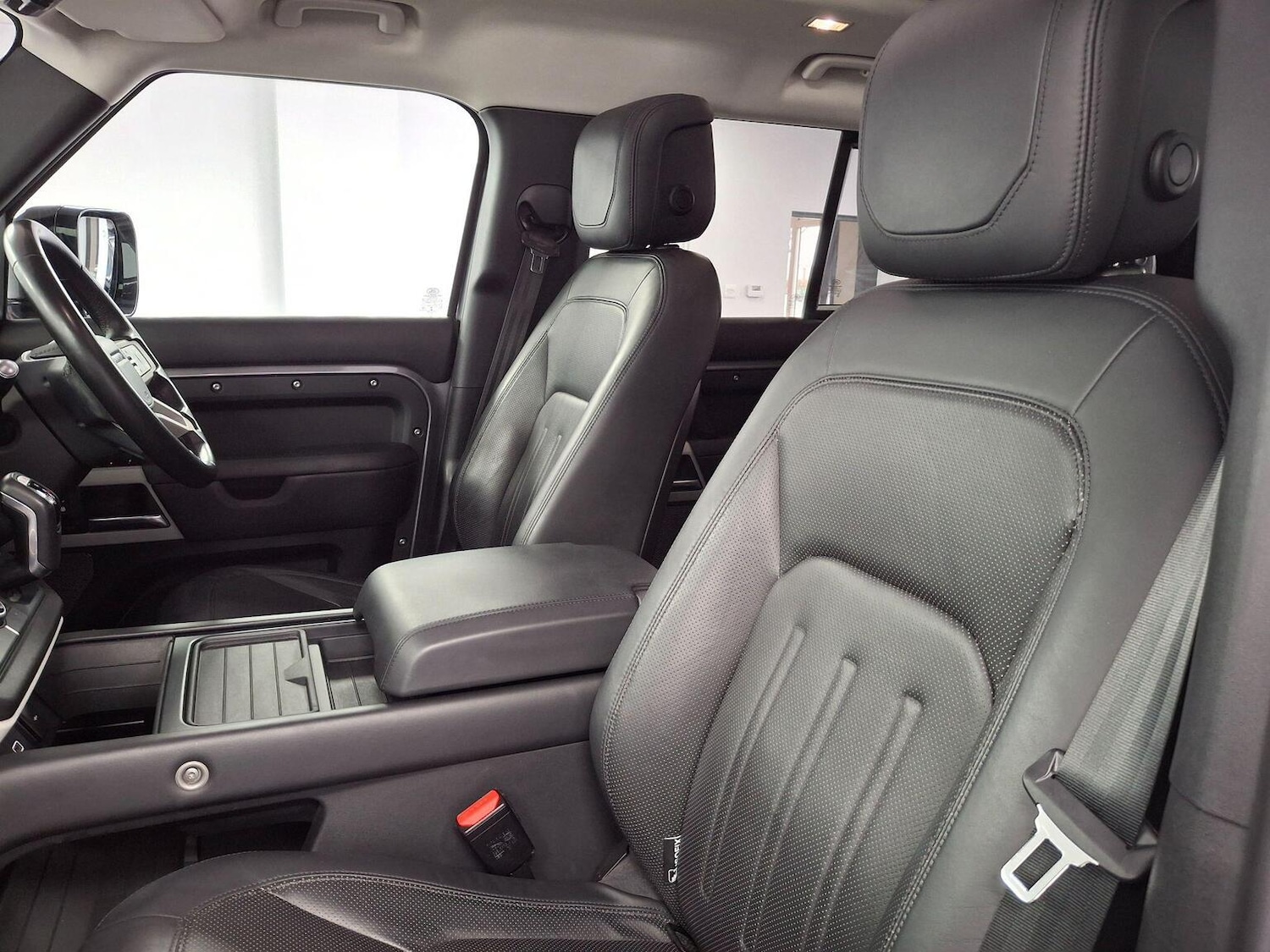 Used Land Rover Defender 2020 for sale - 77781794: Photo 22