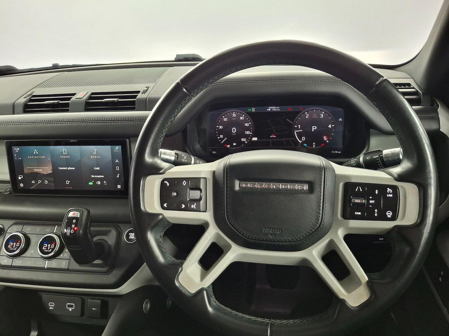 Used Land Rover Defender 2020 for sale - 77781794: Photo 32