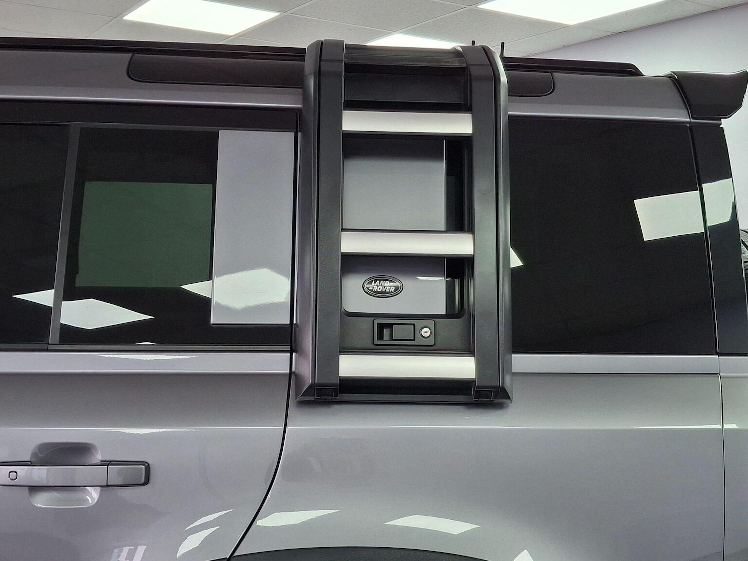 Used Land Rover Defender 2020 for sale - 77781794: Photo 44