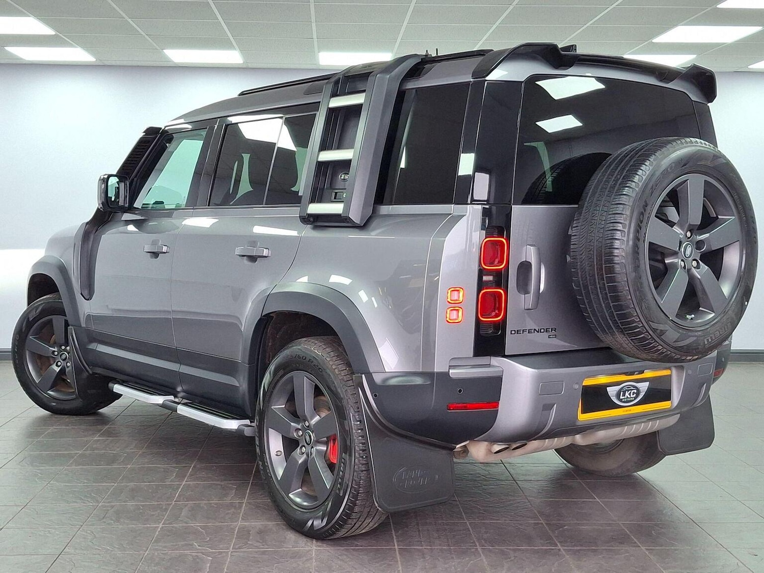 Used Land Rover Defender 2020 for sale - 77781794: Photo 62