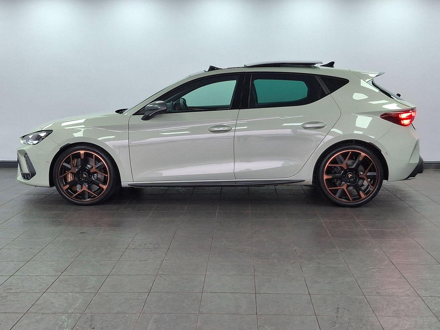 Used Cupra Leon 2025 for sale - 77385228: Photo 2