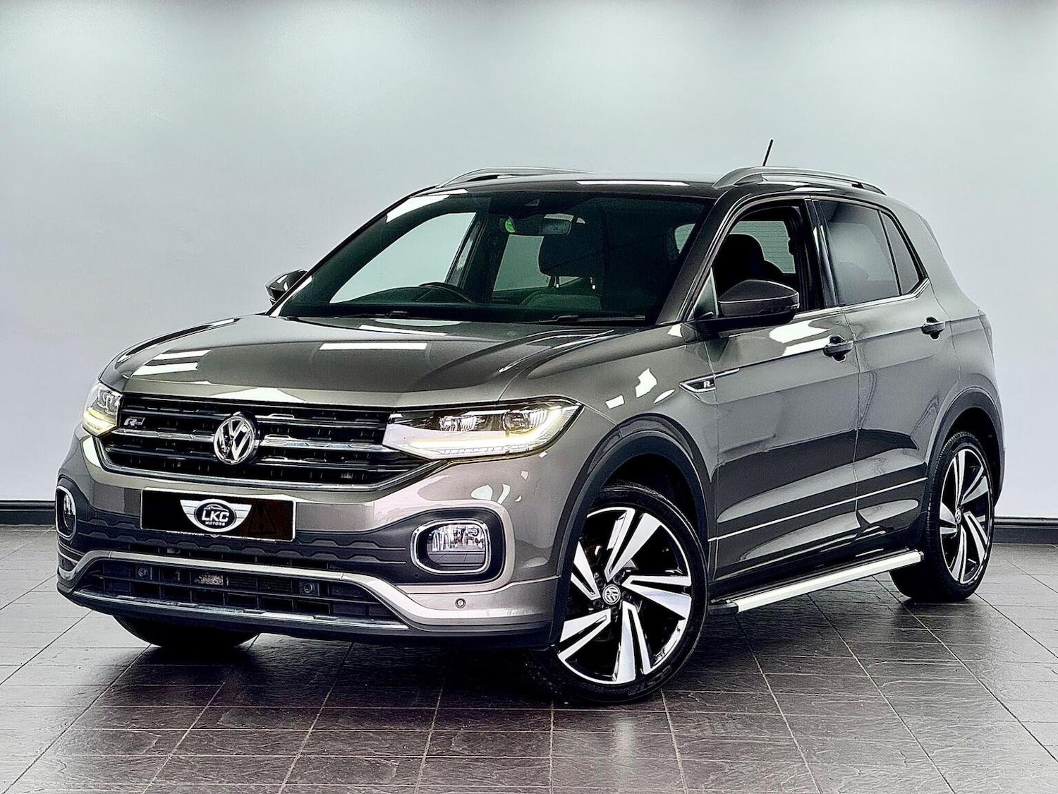 Used Volkswagen T-Cross 2020 for sale - 76281334: Photo 1