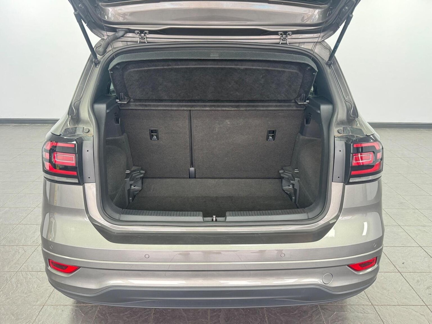 Used Volkswagen T-Cross 2020 for sale - 76281334: Photo 44