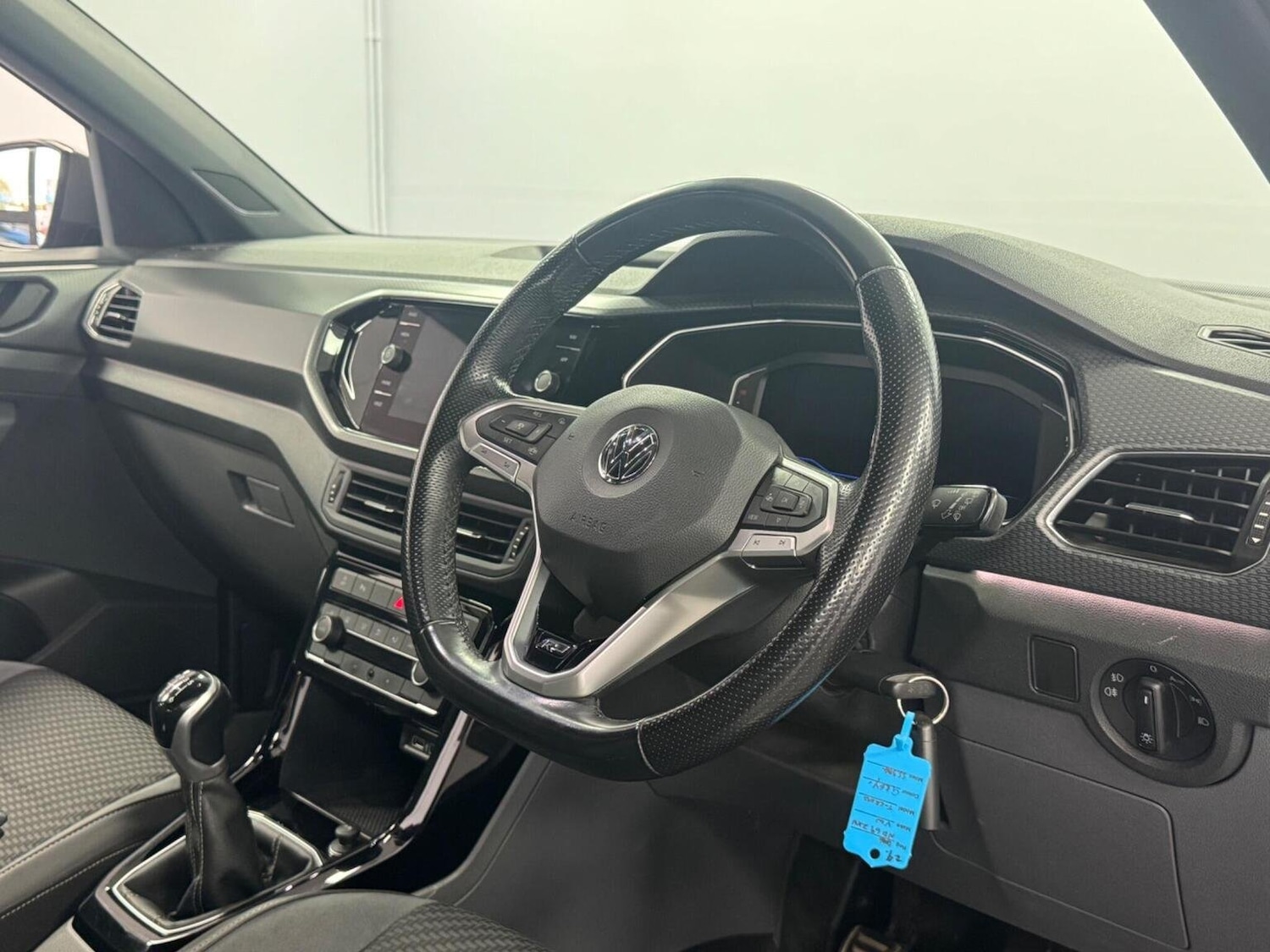 Used Volkswagen T-Cross 2020 for sale - 76281334: Photo 5