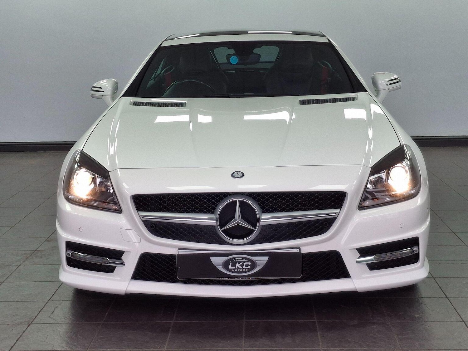 Used Mercedes-Benz SLK 2015 for sale - 78018328: Photo 3
