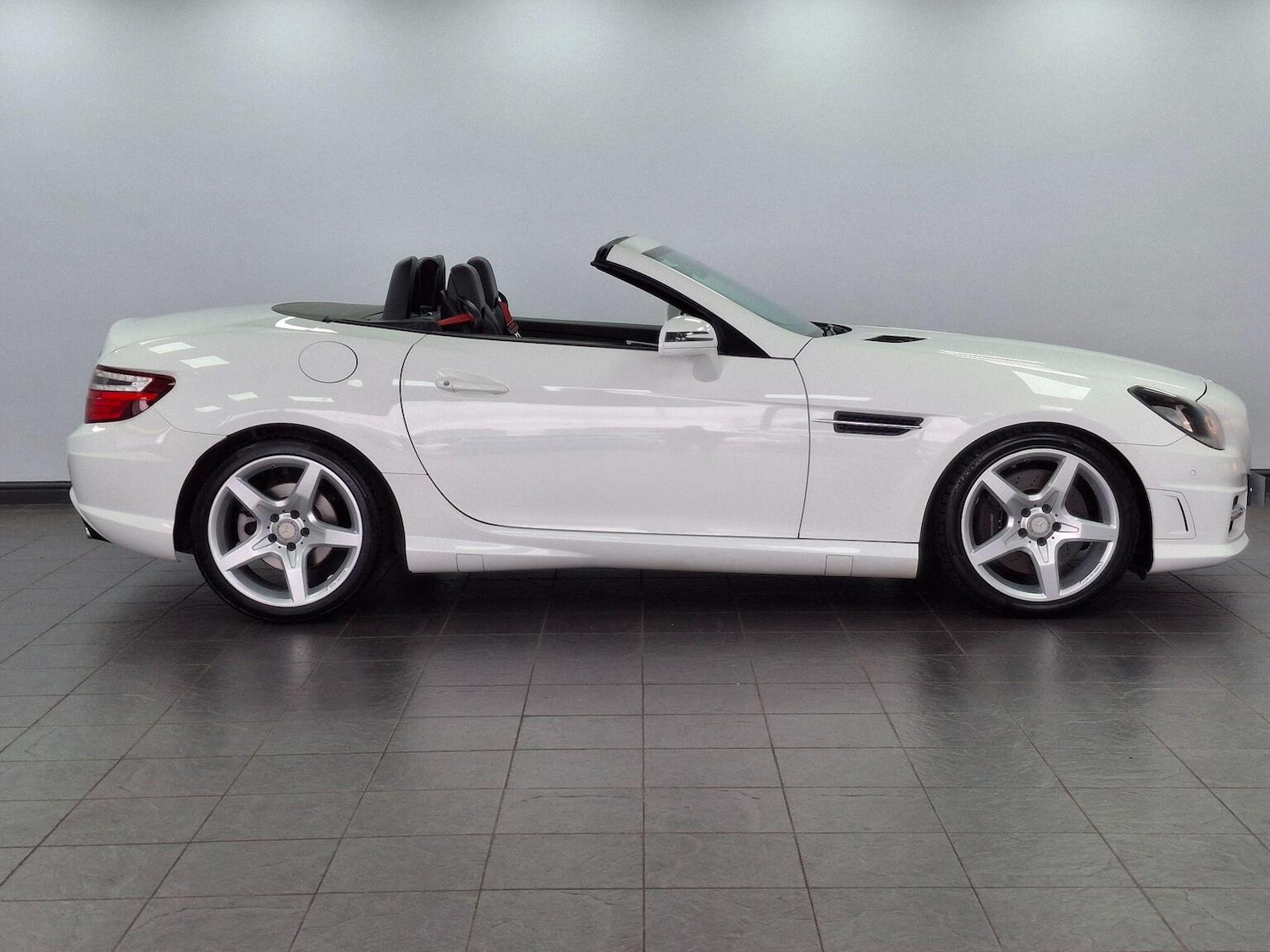Used Mercedes-Benz SLK 2015 for sale - 78018328: Photo 31
