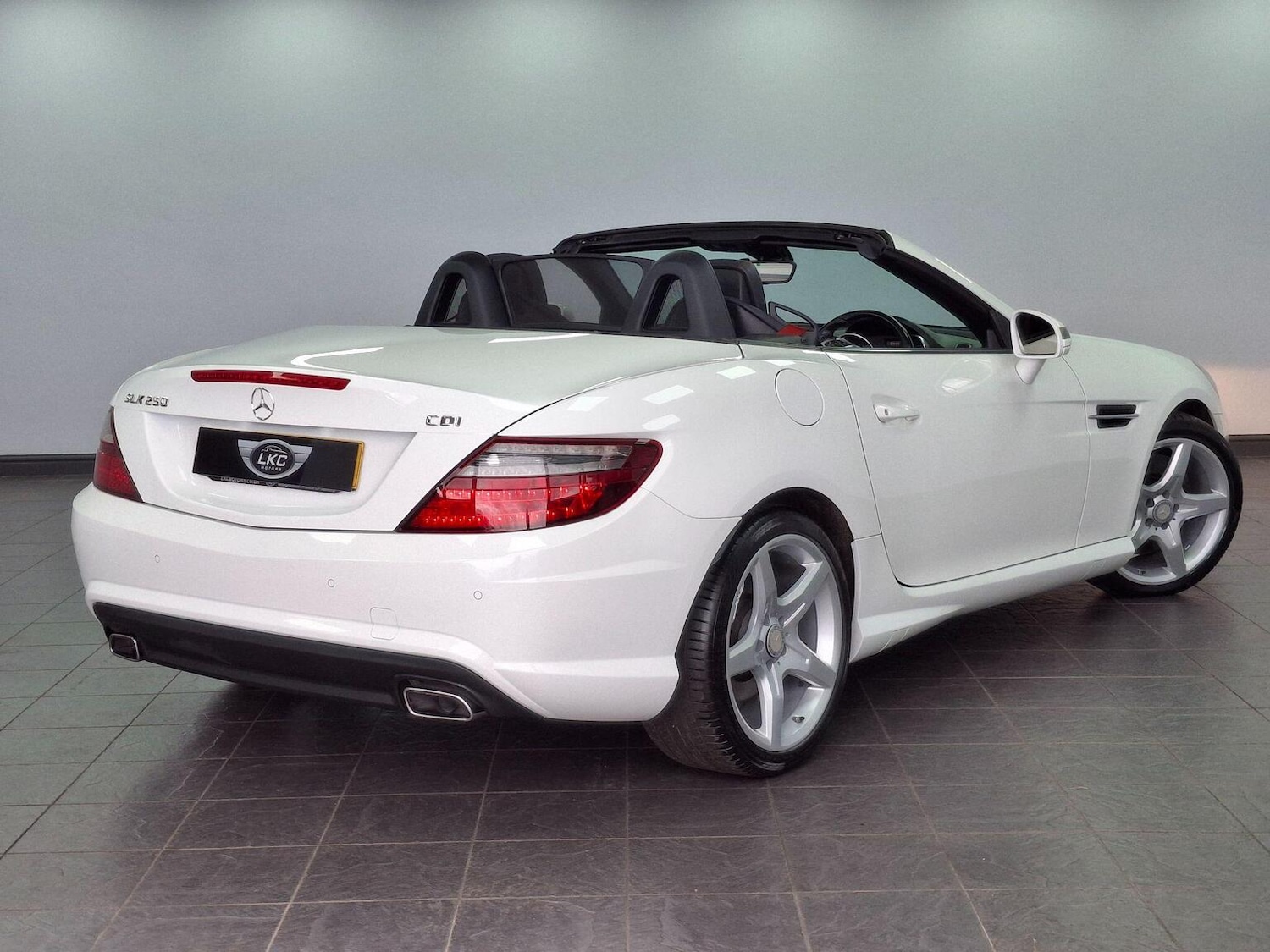 Used Mercedes-Benz SLK 2015 for sale - 78018328: Photo 34