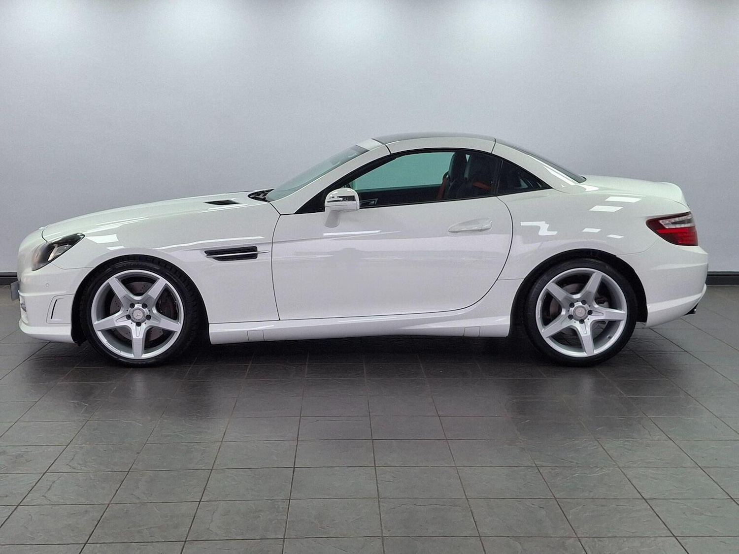 Used Mercedes-Benz SLK 2015 for sale - 78018328: Photo 41