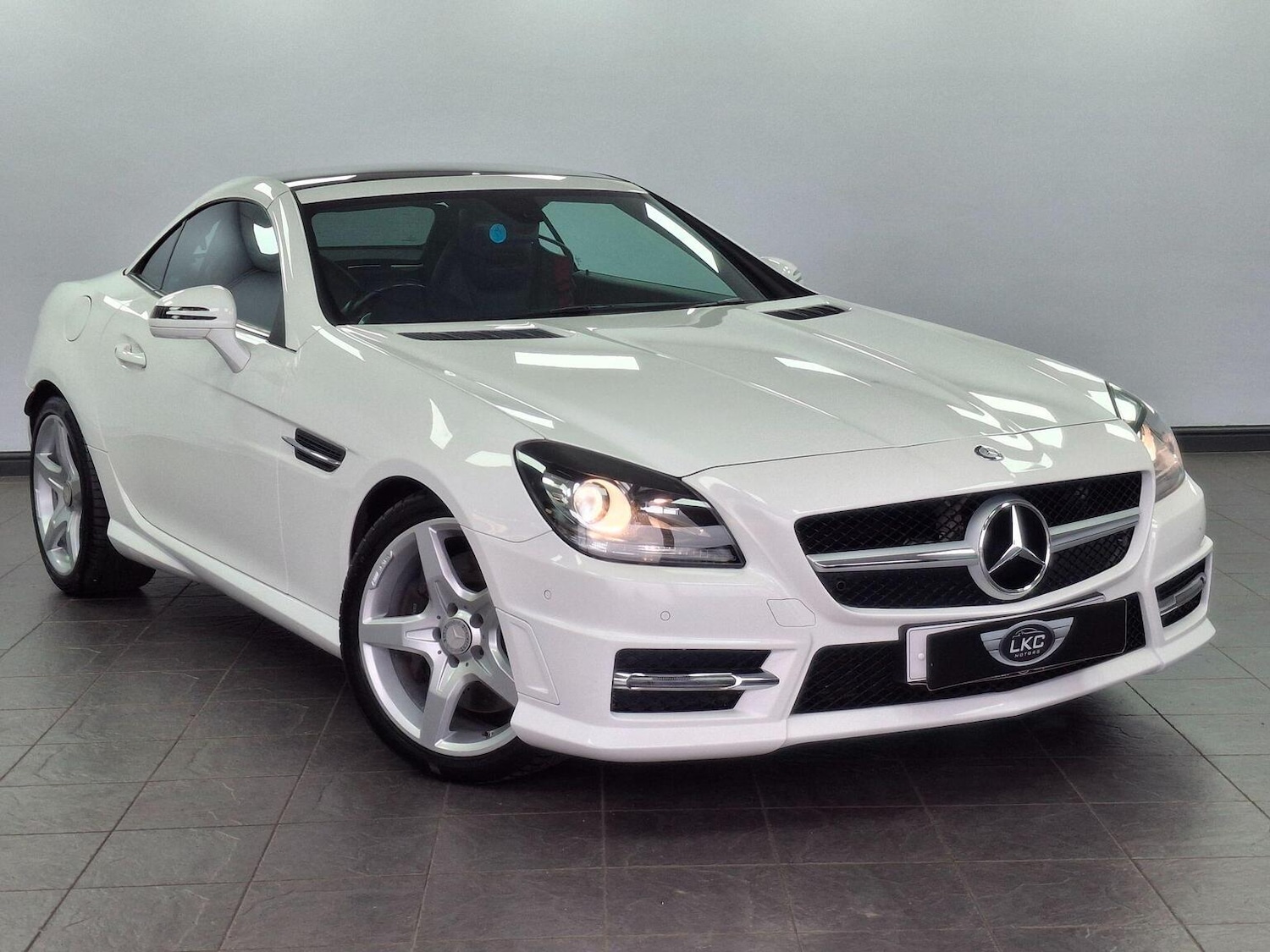Used Mercedes-Benz SLK 2015 for sale - 78018328: Photo 5