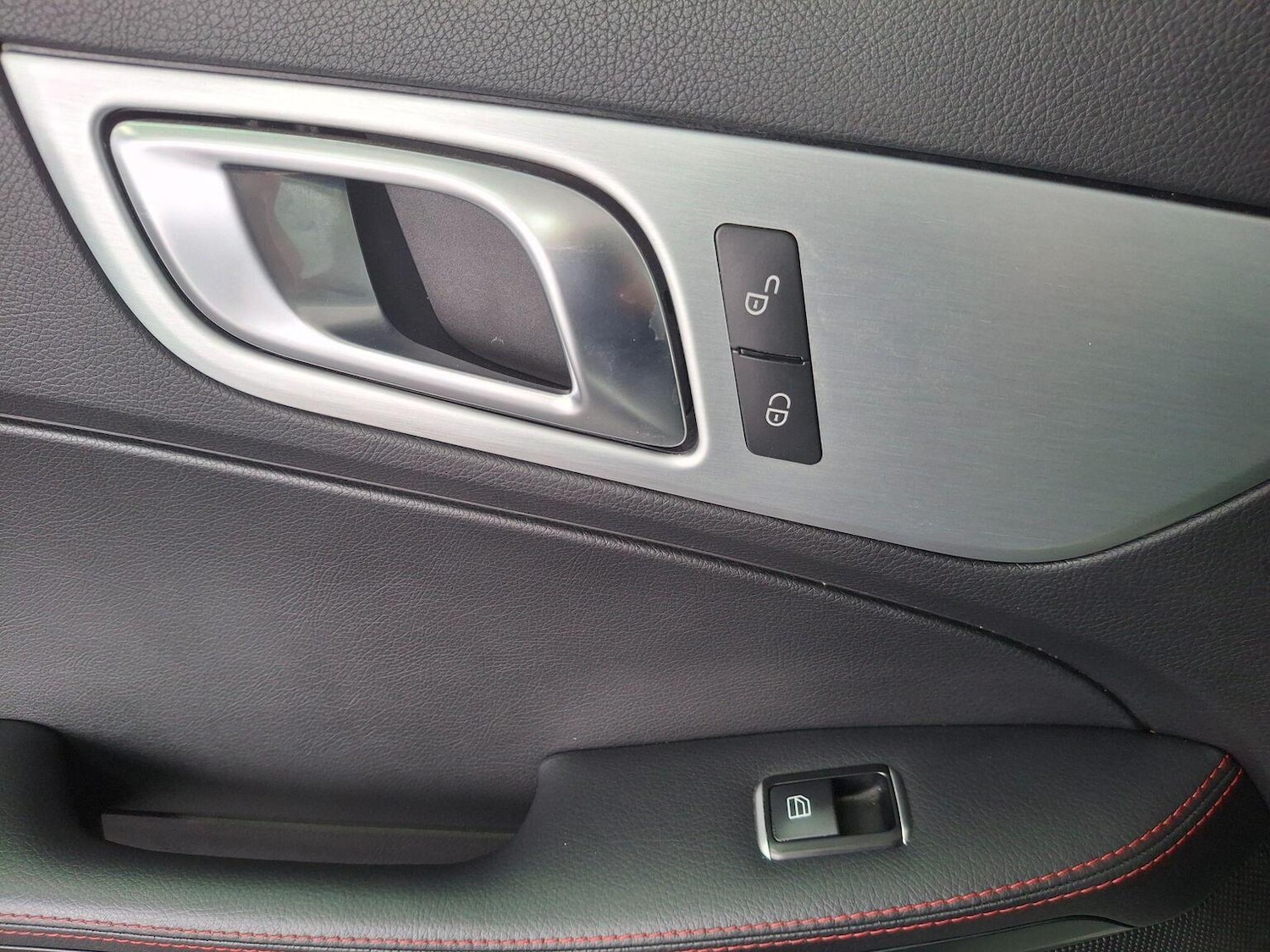 Used Mercedes-Benz SLK 2015 for sale - 78018328: Photo 52