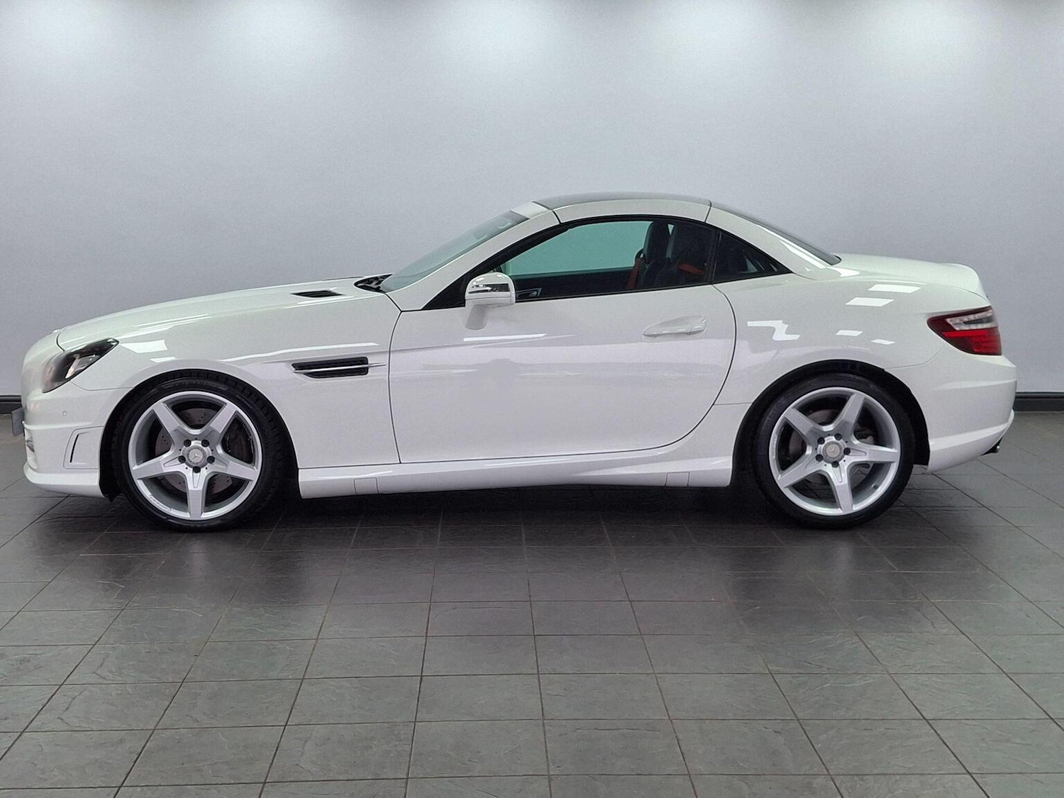 Used Mercedes-Benz SLK 2015 for sale - 78018328: Photo 56