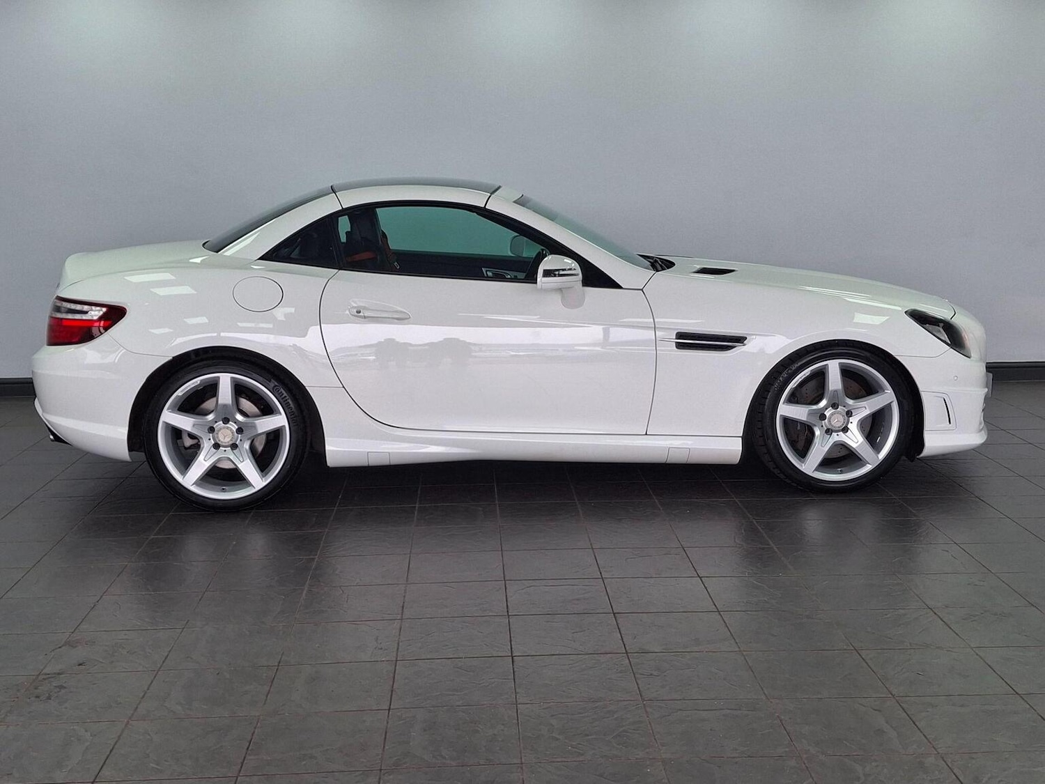 Used Mercedes-Benz SLK 2015 for sale - 78018328: Photo 60