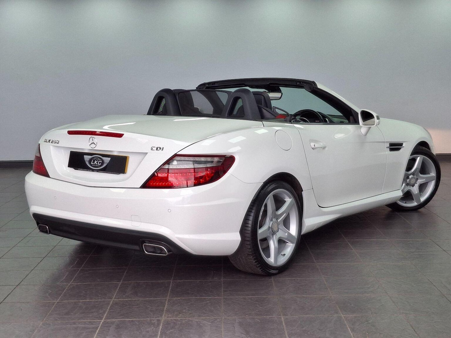 Used Mercedes-Benz SLK 2015 for sale - 78018328: Photo 66