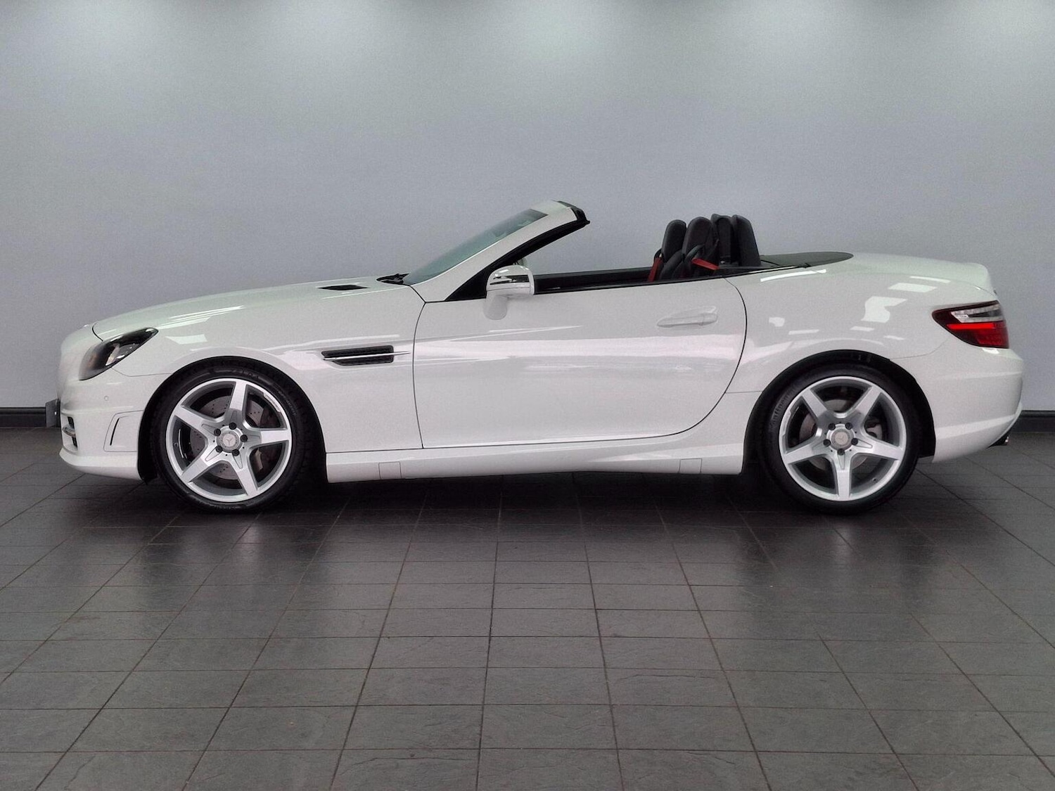 Used Mercedes-Benz SLK 2015 for sale - 78018328: Photo 7