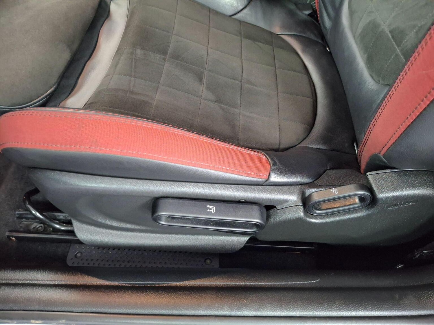 Used MINI Hatch 2019 for sale - 77264511: Photo 20