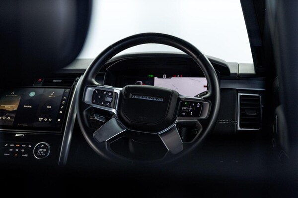 Used Land Rover Discovery 2023 for sale - 75202555: Photo 3