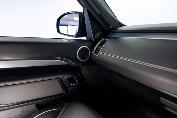 Used Land Rover Discovery 2023 for sale - 75202555: Photo 75