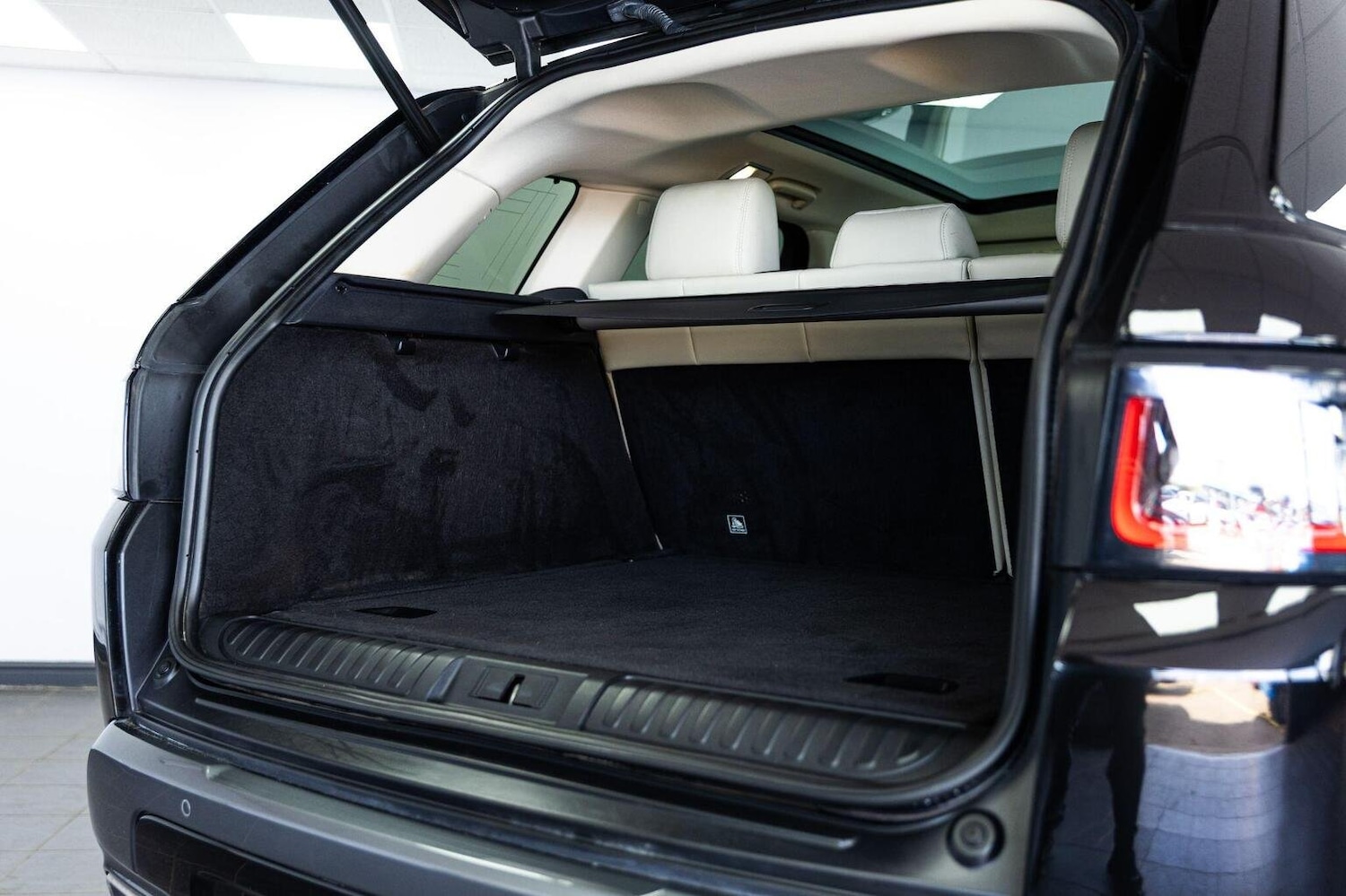 Used Land Rover Range Rover Sport 2021 for sale - 76794569: Photo 32