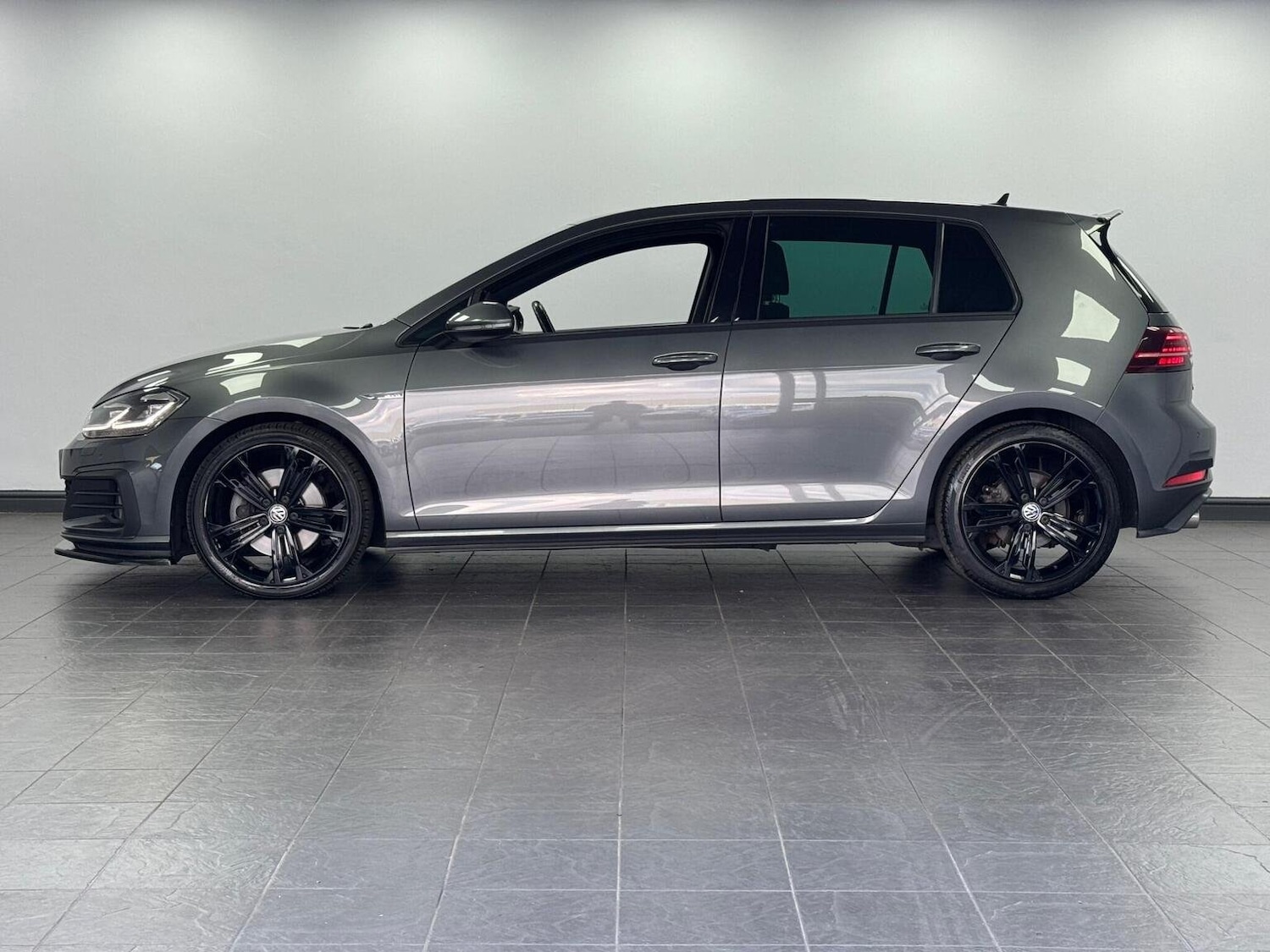 Used Volkswagen Golf 2018 for sale - 76397071: Photo 11