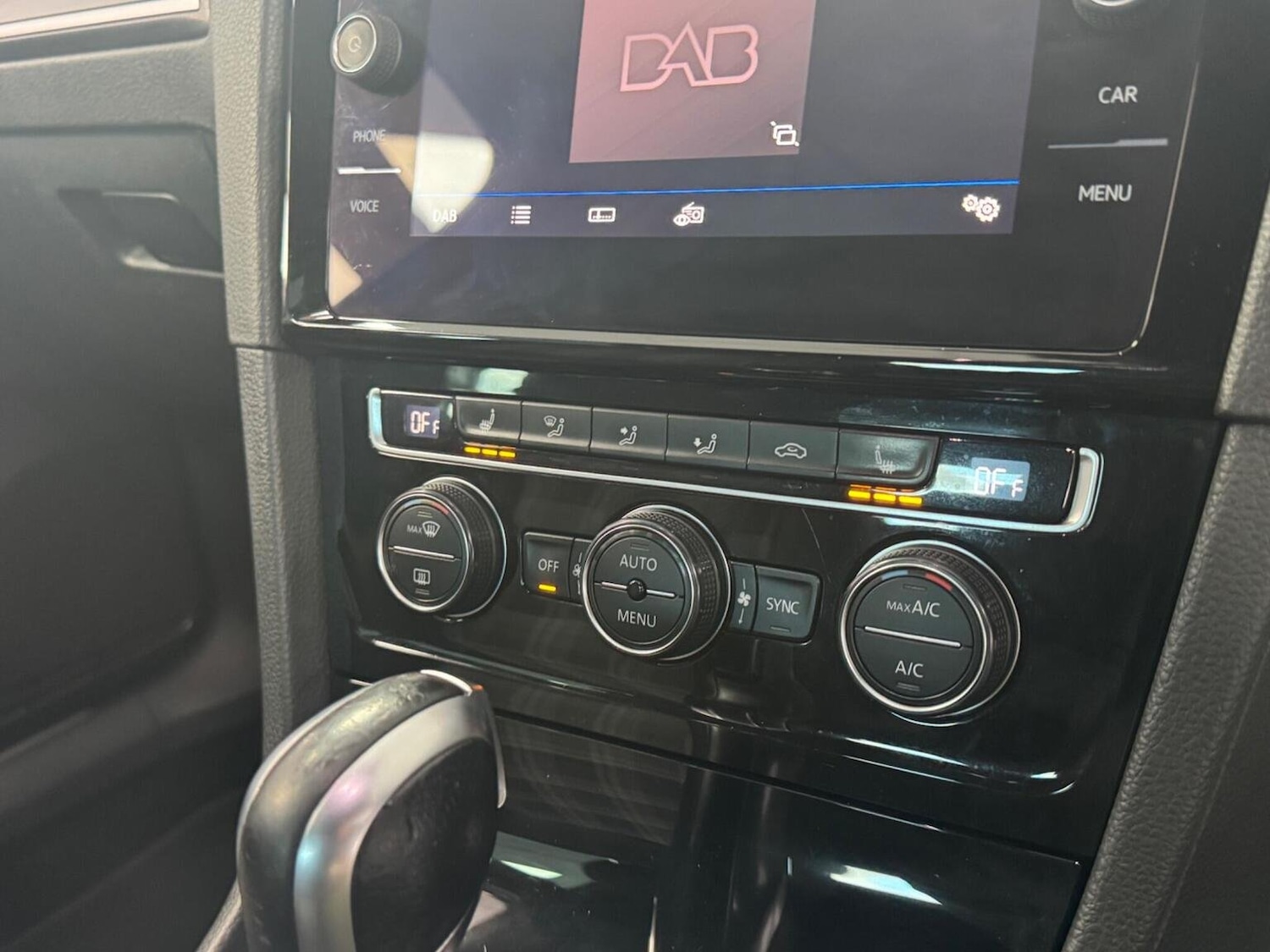 Used Volkswagen Golf 2018 for sale - 76397071: Photo 30