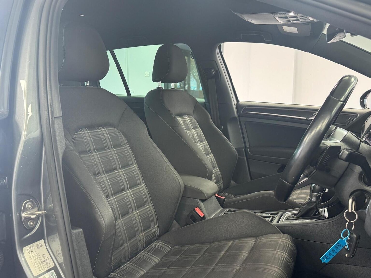 Used Volkswagen Golf 2018 for sale - 76397071: Photo 8