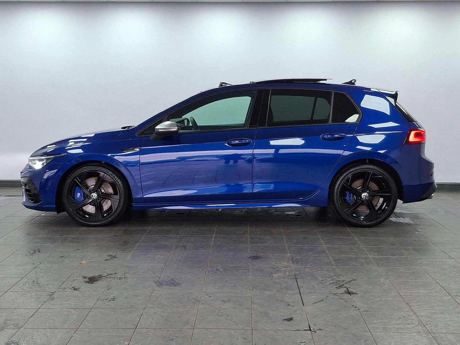 Used Volkswagen Golf 2023 for sale - 77303614: Photo 2