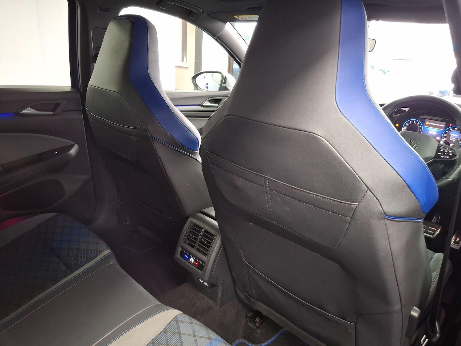 Used Volkswagen Golf 2023 for sale - 77303614: Photo 79