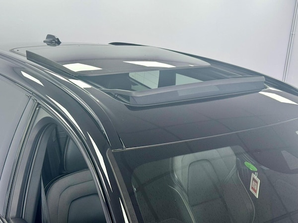 Used Volvo XC60 2021 for sale - 76149308: Photo 3