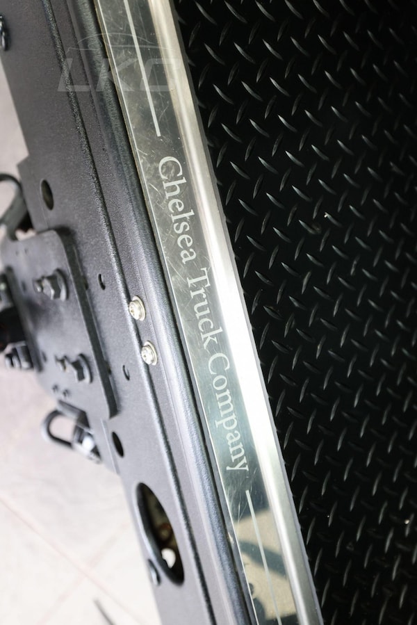 Used Land Rover Defender 110 2014 for sale - 75202540: Photo 38