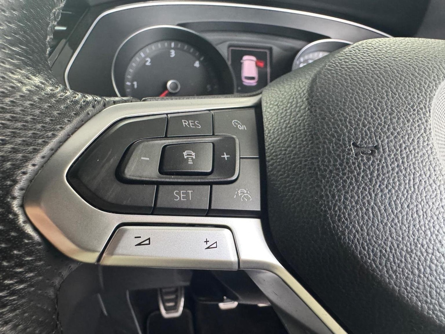 Used Volkswagen Passat 2020 for sale - 76769270: Photo 28